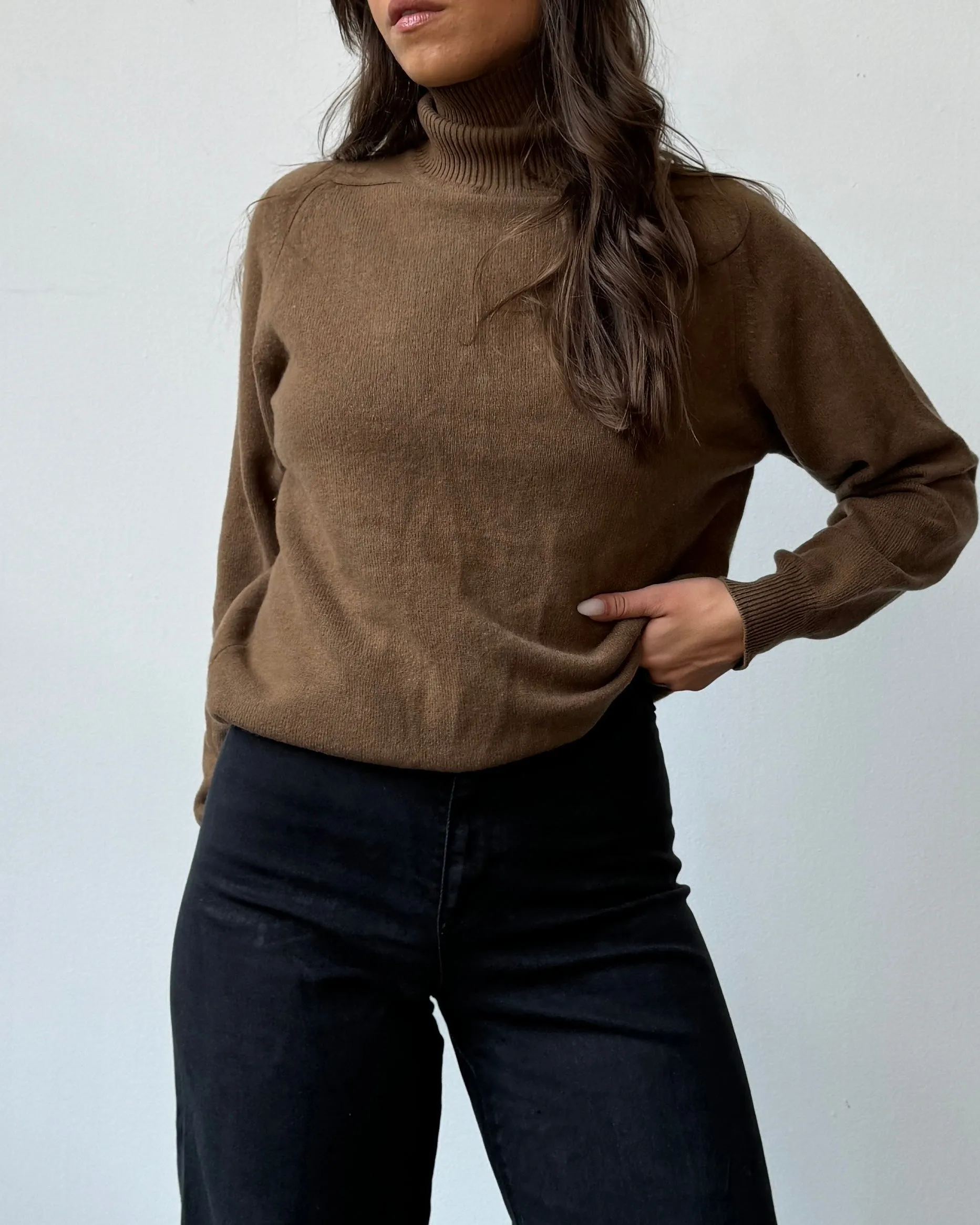 100% Cashmere Turtleneck Sweater- L