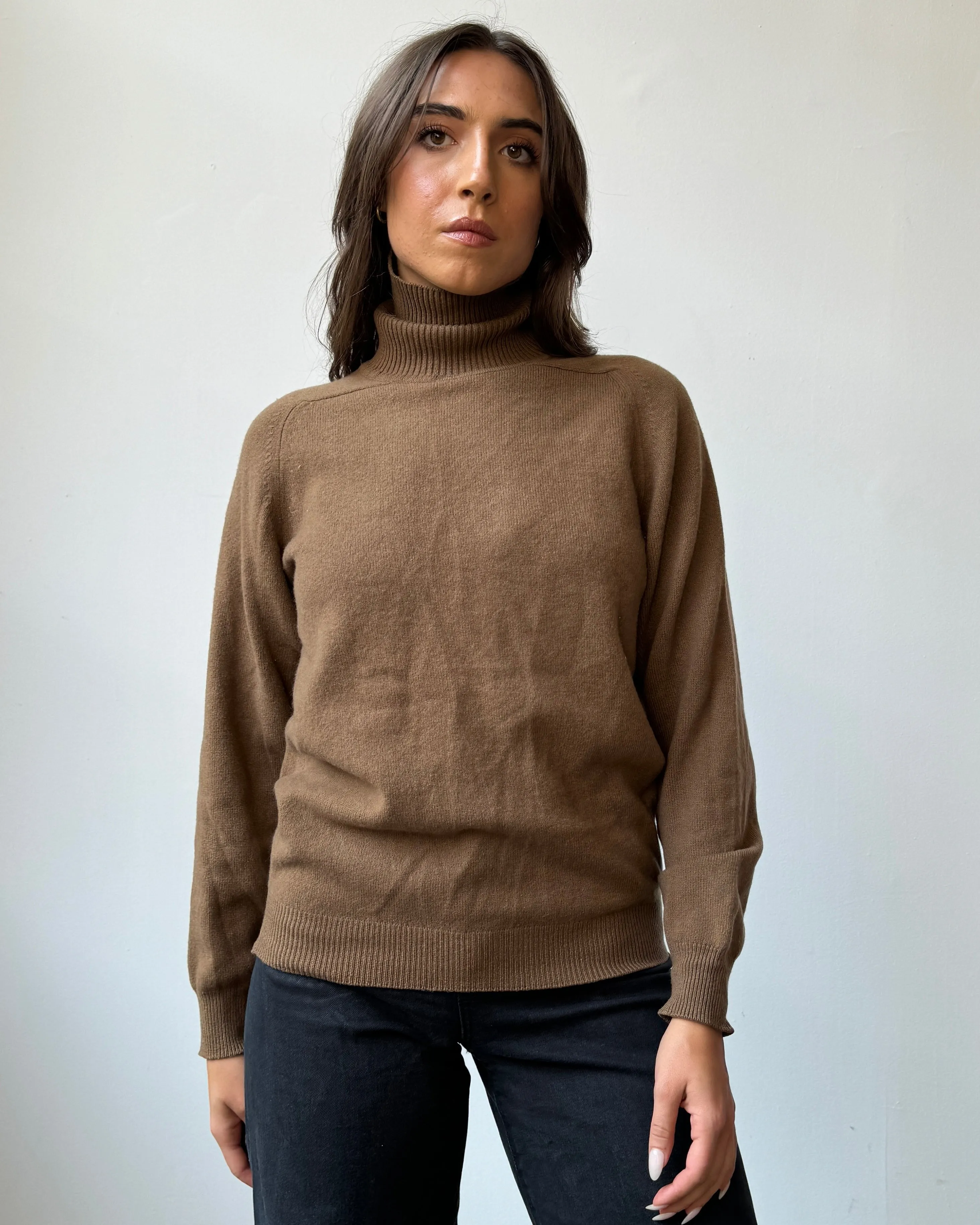 100% Cashmere Turtleneck Sweater- L