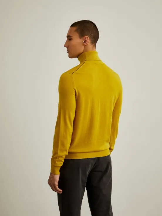 100% wool turtleneck sweater