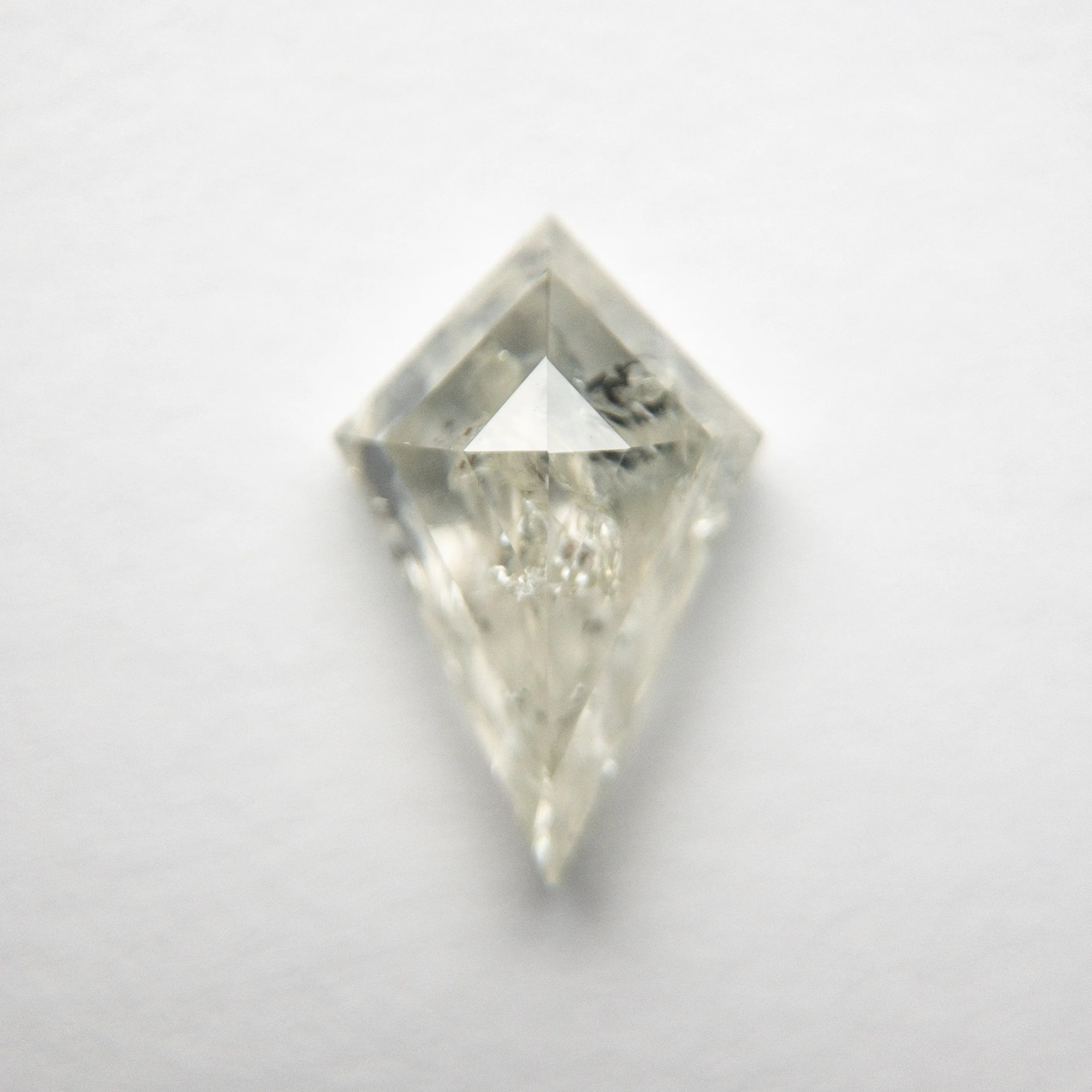 1.56ct 10.31x6.74x3.67mm Kite Rosecut 18483-18