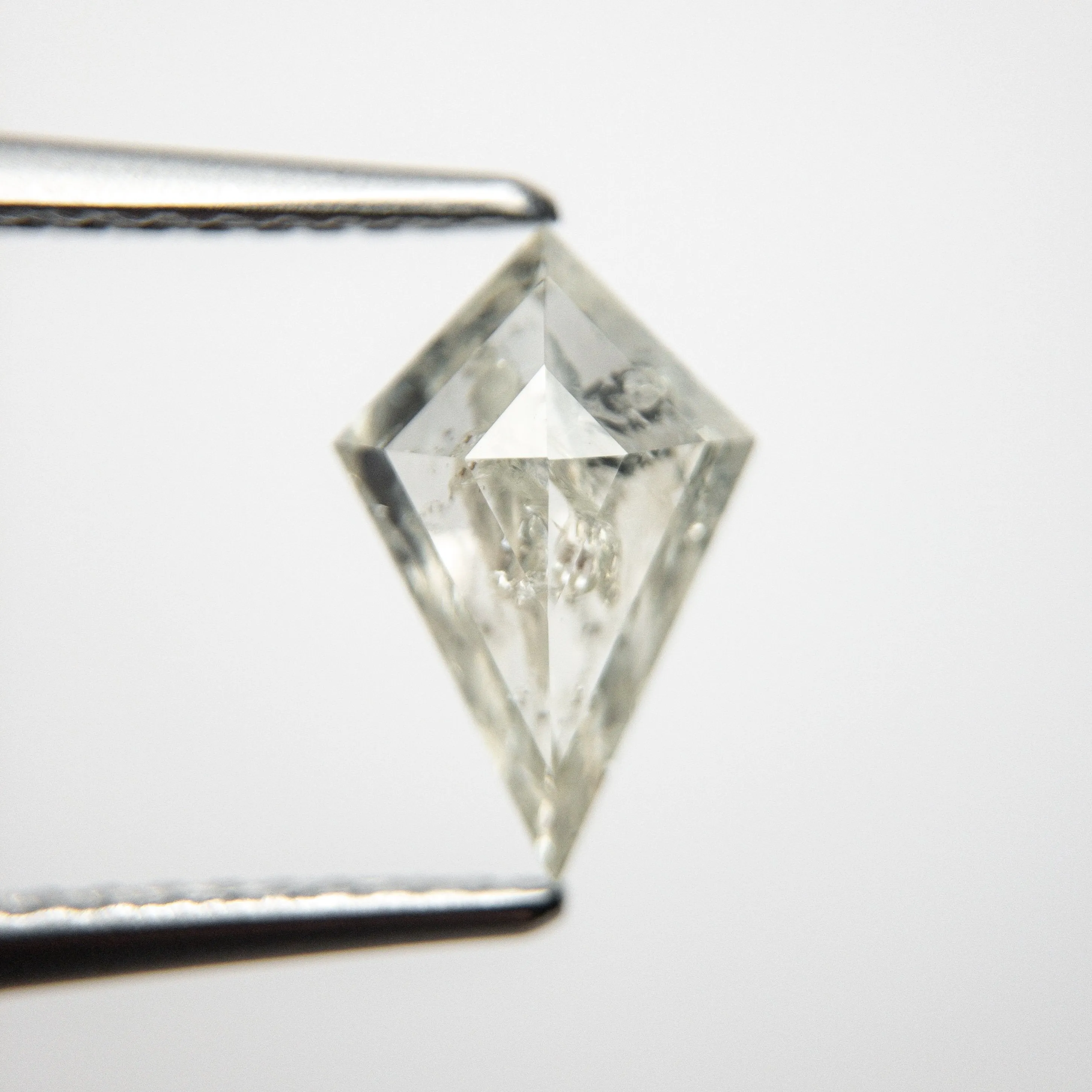 1.56ct 10.31x6.74x3.67mm Kite Rosecut 18483-18