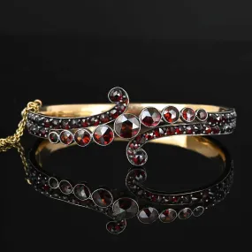 Antique Victorian Bohemian Garnet Bracelet