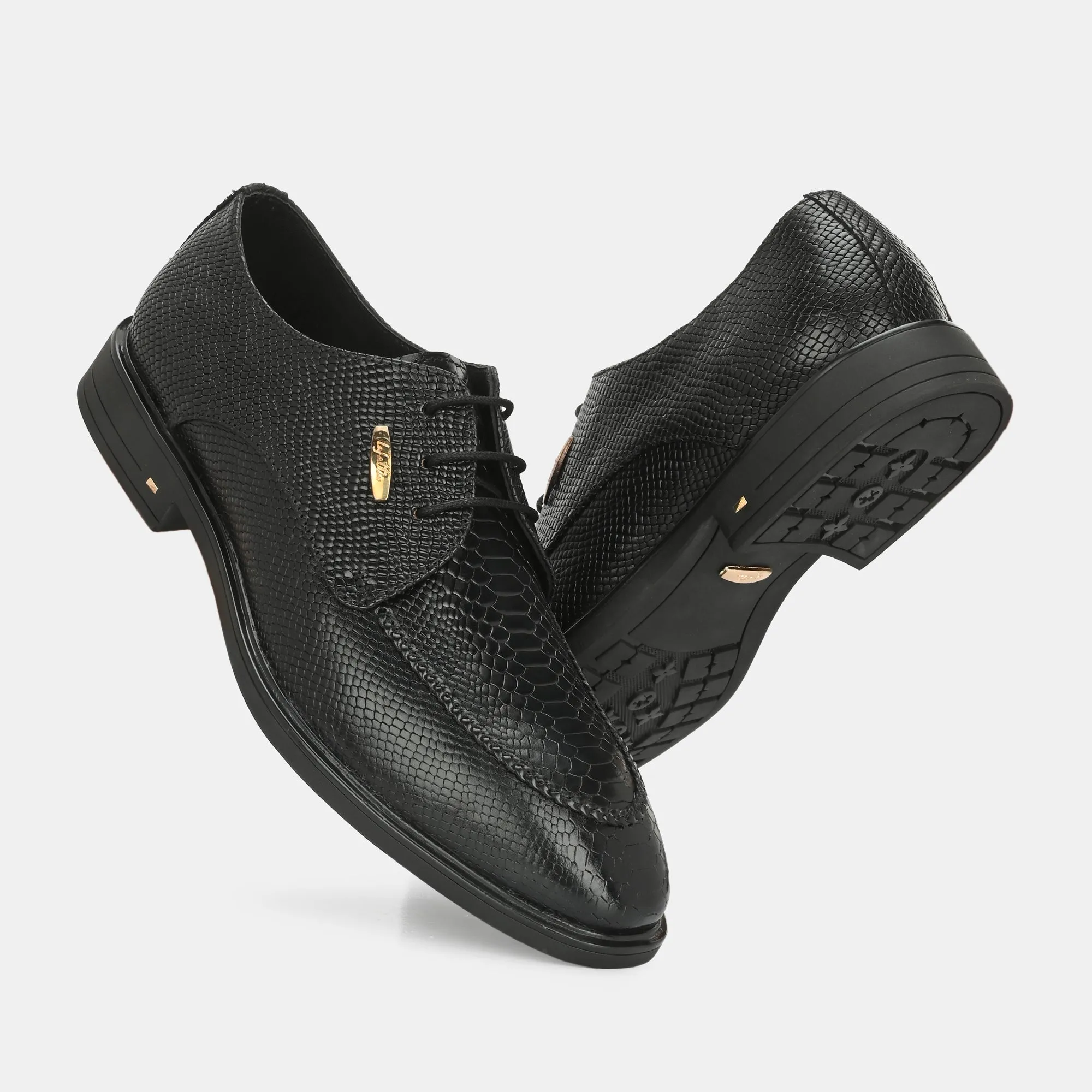 Black Textured Lace-Up Shoes by Lafattio