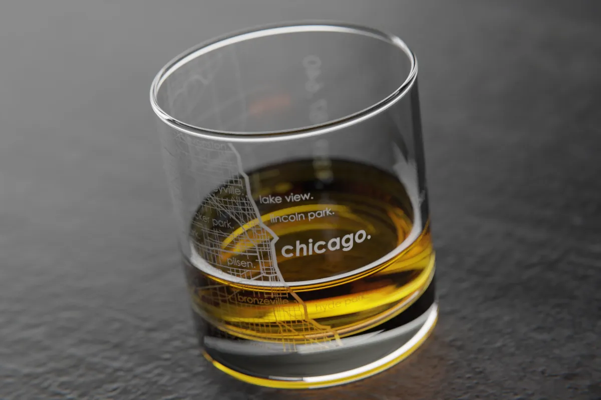 CHICAGO MAP ROCKS GLASS