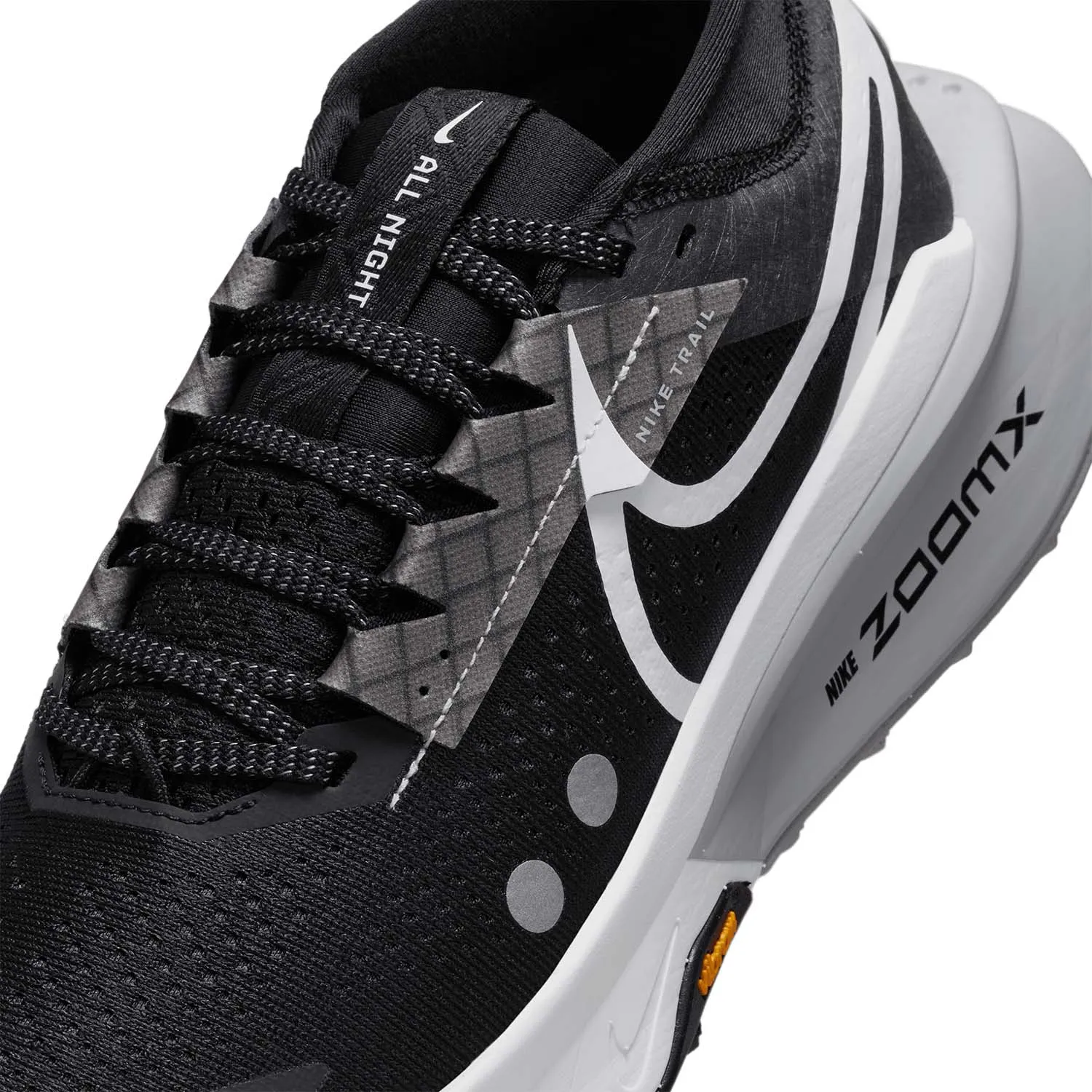 Nike Zegama Trail 2  Black/White/Wolf Grey/Anthracite