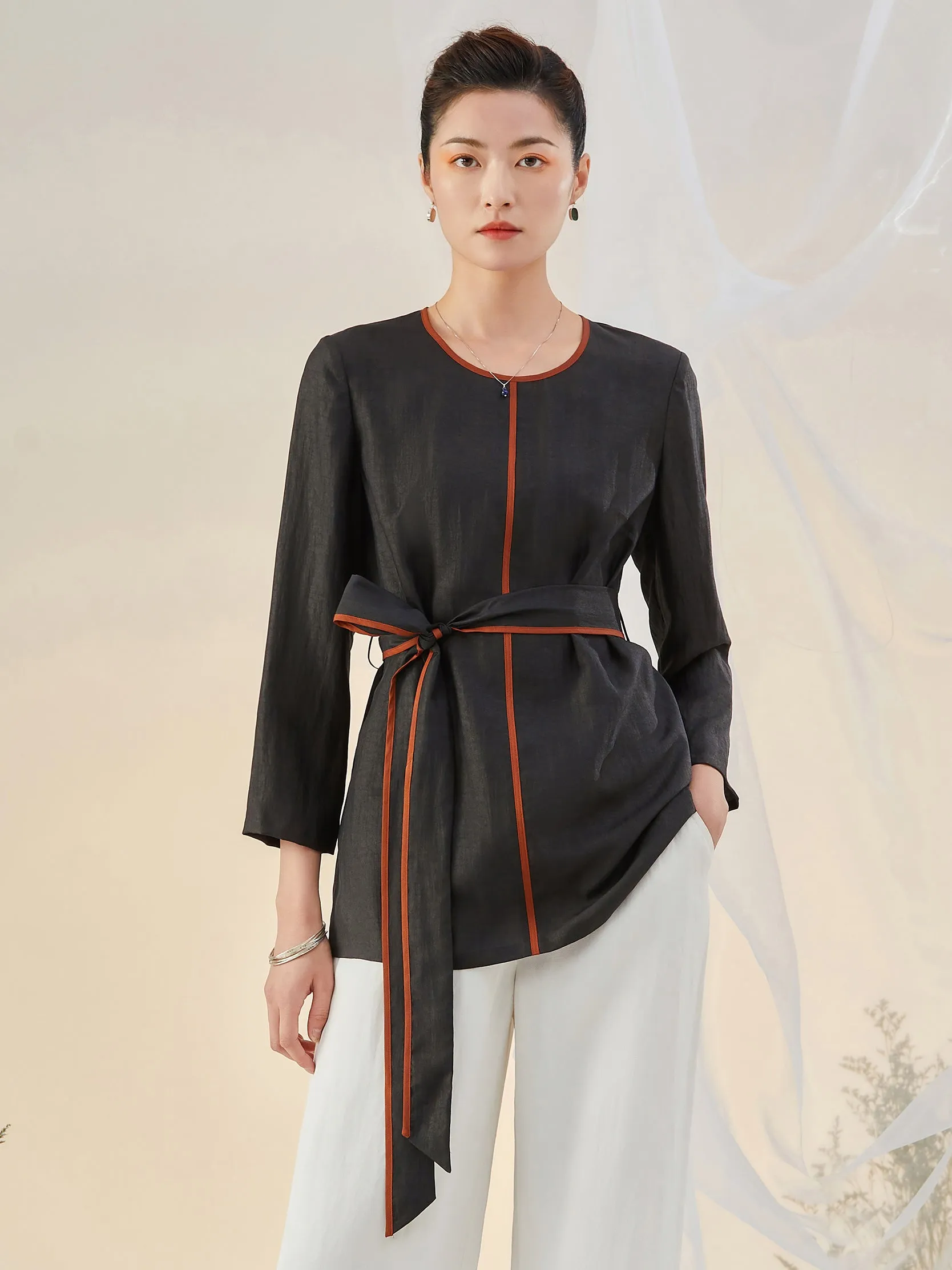 Round-collared gambiered Guangdong silk top with stripes and long-sleeves