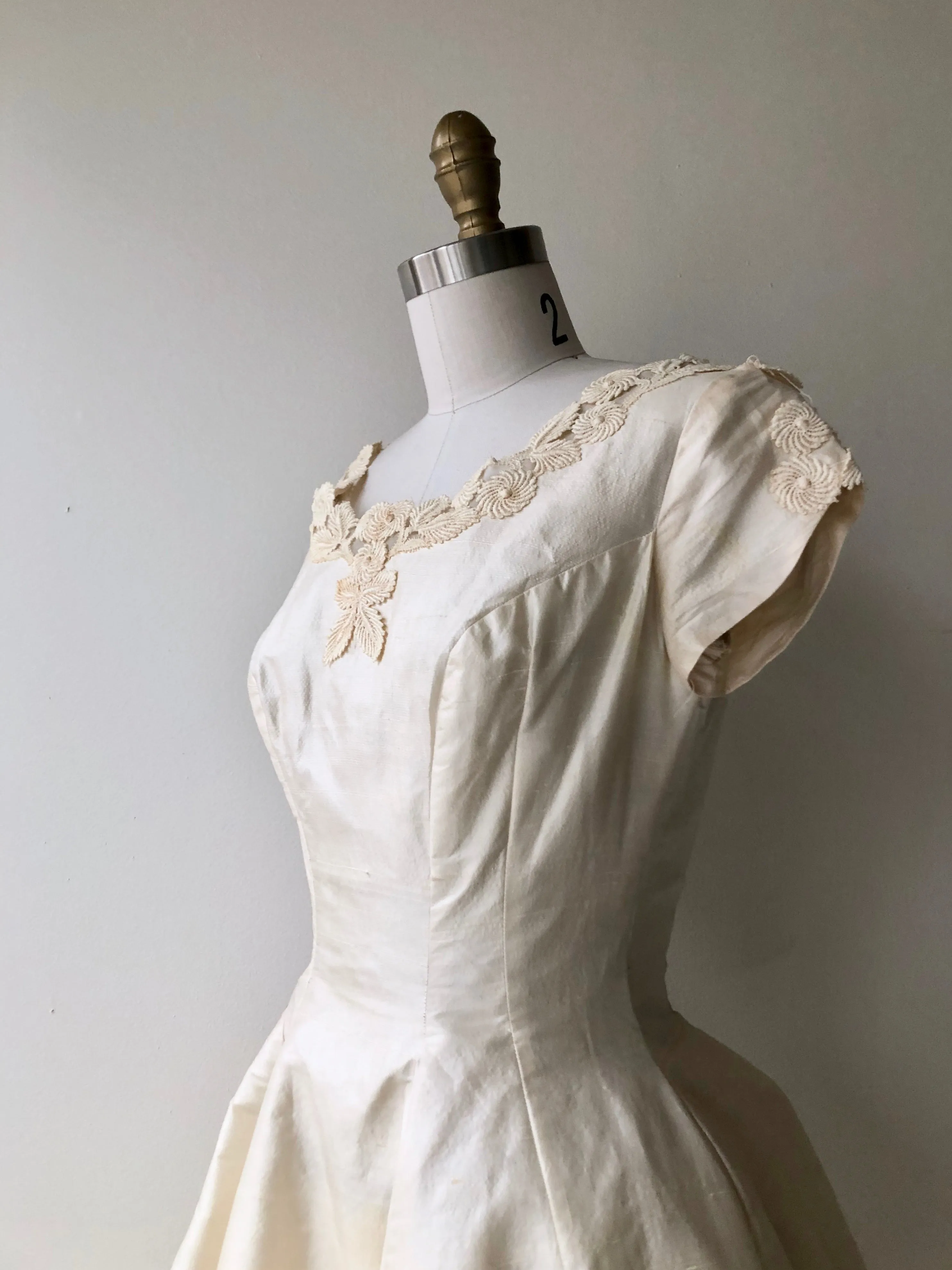 SALE | Lyrae Silk Wedding Dress | 1950s